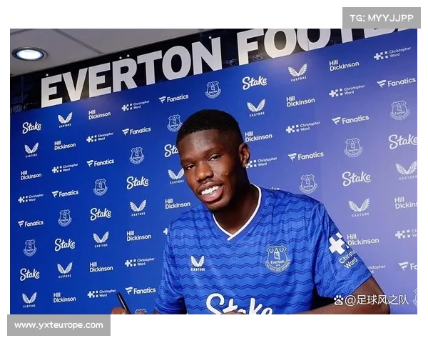 英媒称曼城中场菲利普斯或冬窗离队埃弗顿计划将其作为核心引援